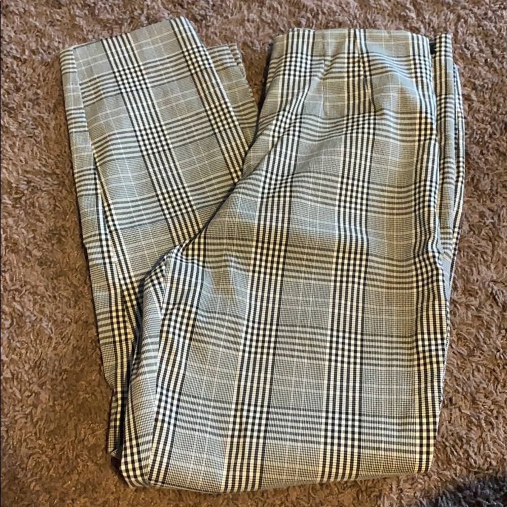 Dress Capri